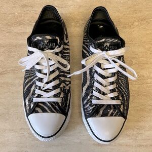 Converse Low Tops Animal Print